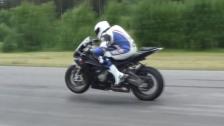 BMW S1000RR vs Xtra Power SLS AMG Kompressor 60-300 km/h